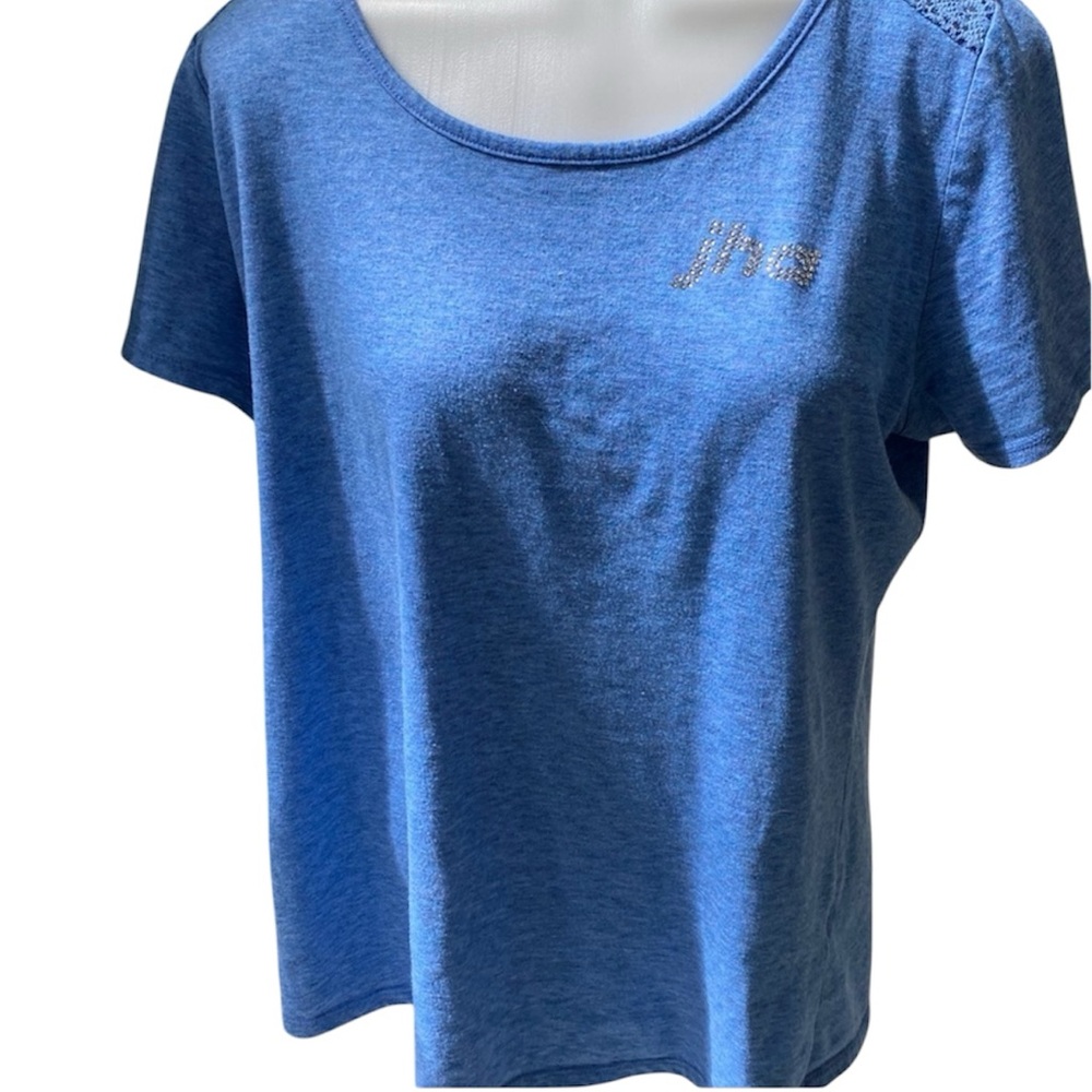 🛑LAST CHANCE🛑DISTRICT MADE Lace back Short Sleeve Tee BUY NOW
